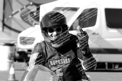 media/Oct-09-2022-SoCal Trackdays (Sun) [[95640aeeb6]]/Around the Pits/